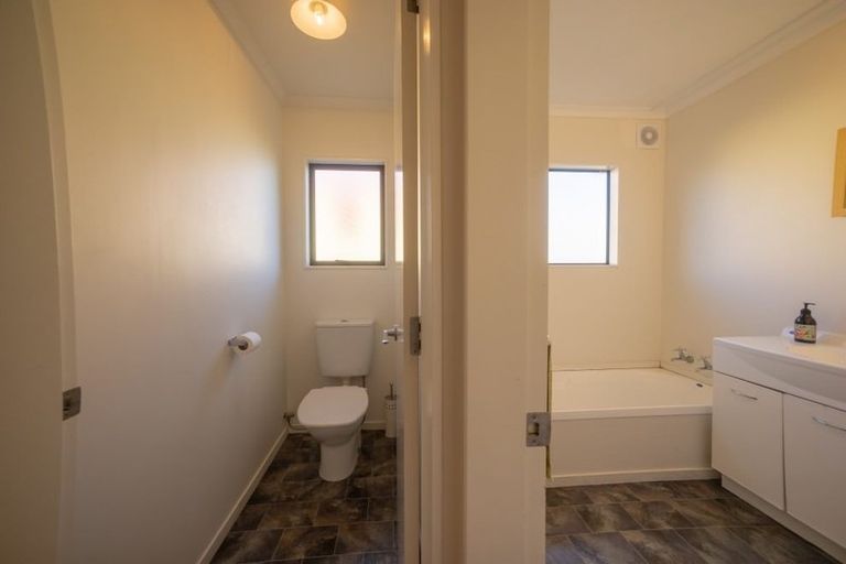 Photo of property in 1/253 Saint Aubyn Street, New Plymouth, 4310