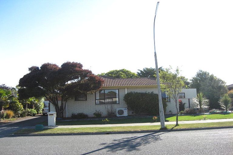 Photo of property in 23 Valecrest Avenue, Parklands, Christchurch, 8083