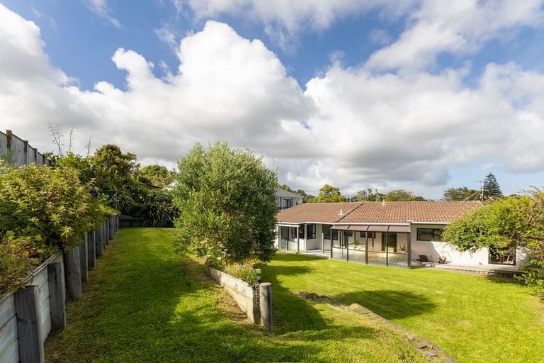 Photo of property in 79 Aorangi Road, Paraparaumu, 5032