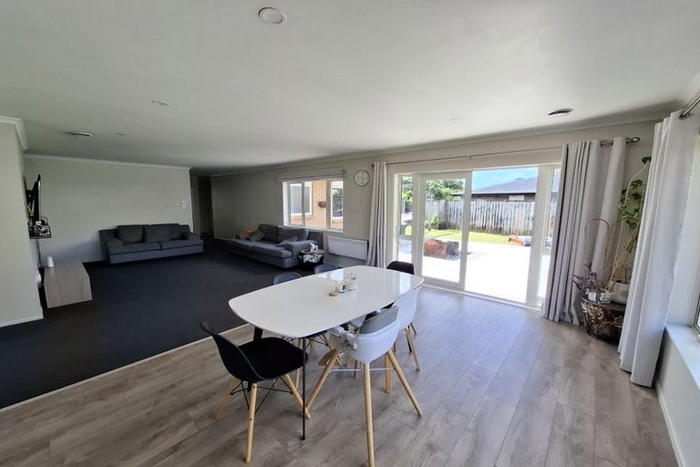 Photo of property in 6b Faber Place, Inglewood, 4330