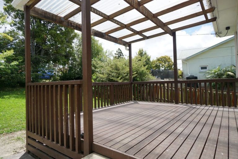 Photo of property in 494 Blockhouse Bay Road, Blockhouse Bay, Auckland, 0600