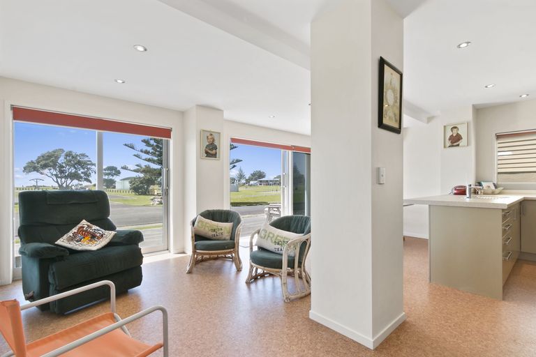 Photo of property in 5 Savage Avenue, Waihi Beach, 3611