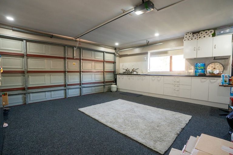 Photo of property in 63 Castlefinn Drive, Weymouth, Auckland, 2103