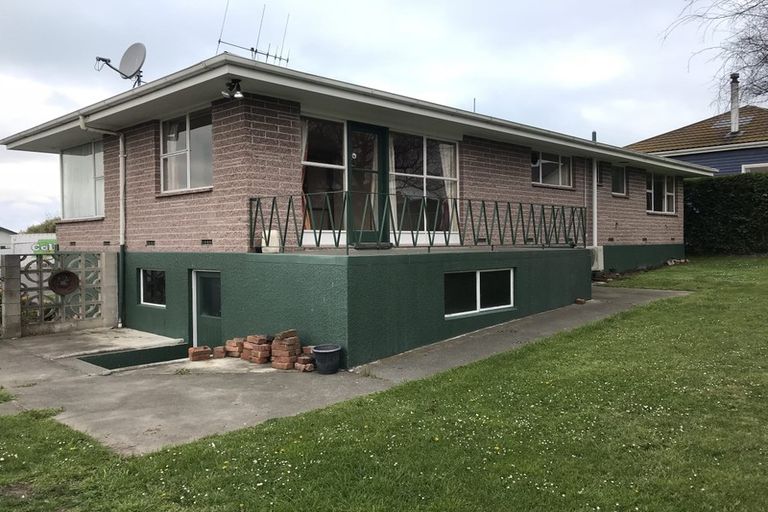 Photo of property in 9 Memorial Avenue, Parkside, Timaru, 7910
