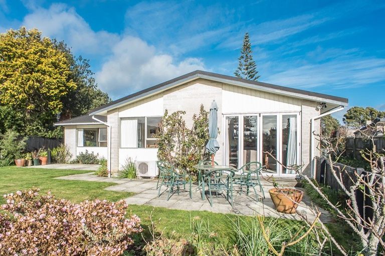 Photo of property in 244a Te Moana Road, Waikanae, 5036