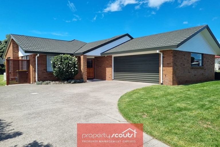 Photo of property in 21 Silvan Place, Bell Block, New Plymouth, 4312