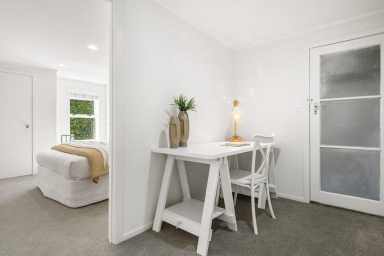 Photo of property in 4/155 Shakespeare Road, Milford, Auckland, 0620