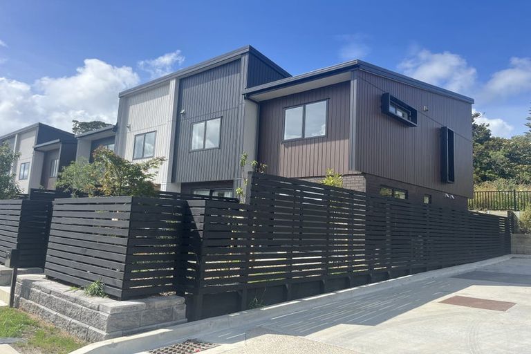 Photo of property in 5 Selo Street, Glen Eden, Auckland, 0602