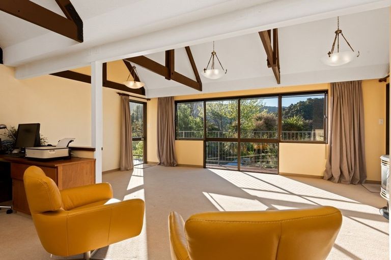 Photo of property in 9b Milton Terrace, Picton, 7220