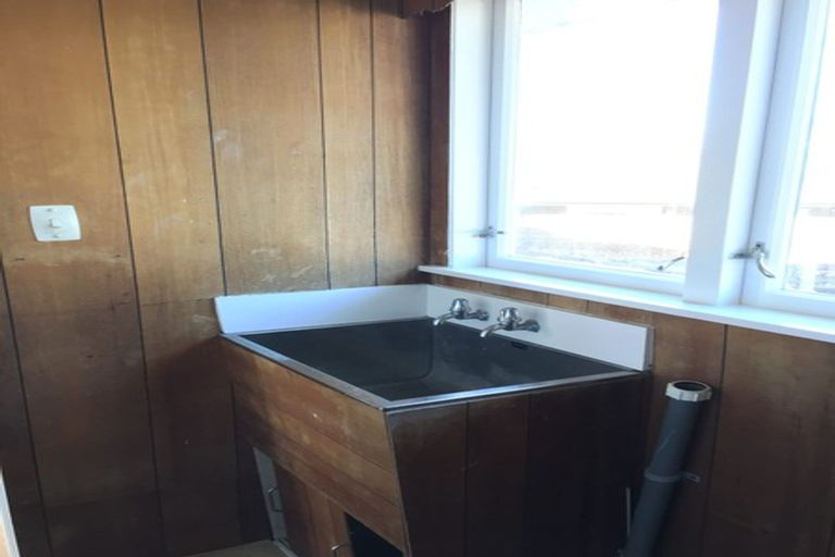 Photo of property in 16 Linley Place, Hillcrest, Auckland, 0627