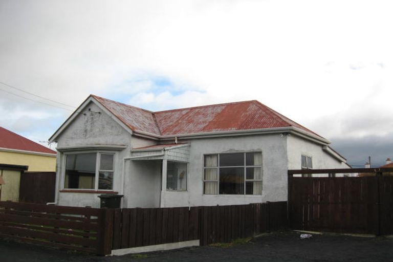 Photo of property in 7 Fawcett Street, South Dunedin, Dunedin, 9012
