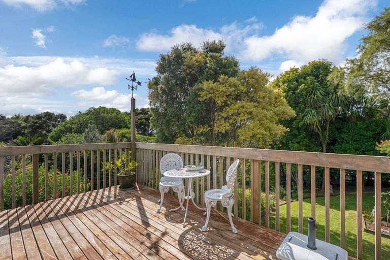Photo of property in 2/13 Coronation Road, Hillcrest, Auckland, 0627