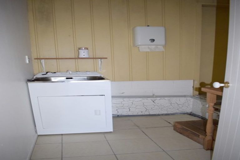 Photo of property in 11 Penzance Road, Mairangi Bay, Auckland, 0630