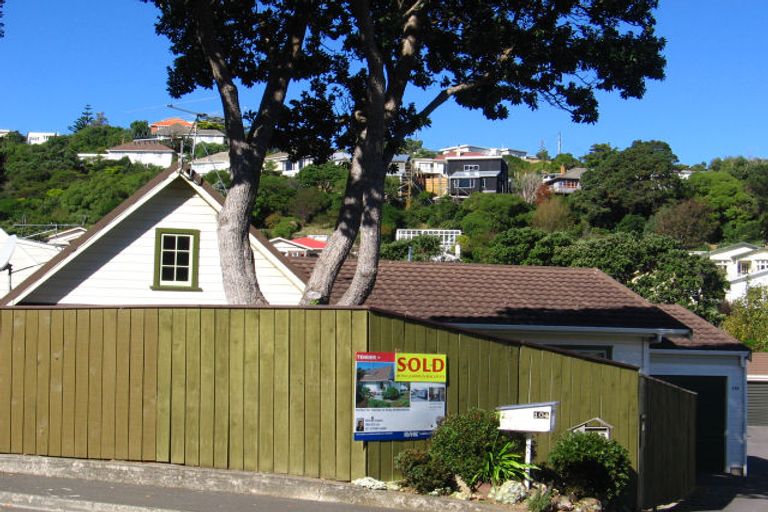 Photo of property in 106 Weka Street, Miramar, Wellington, 6022