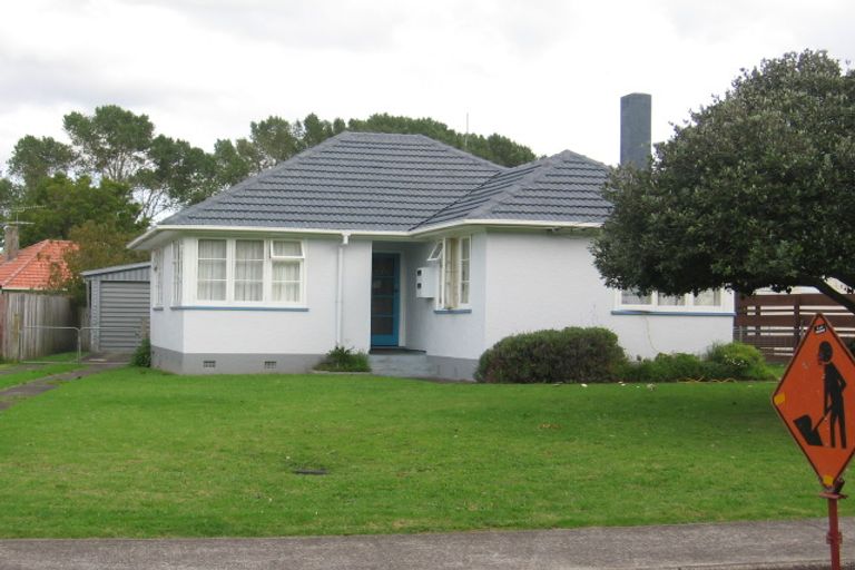 Photo of property in 16 Alamein Road, Panmure, Auckland, 1072