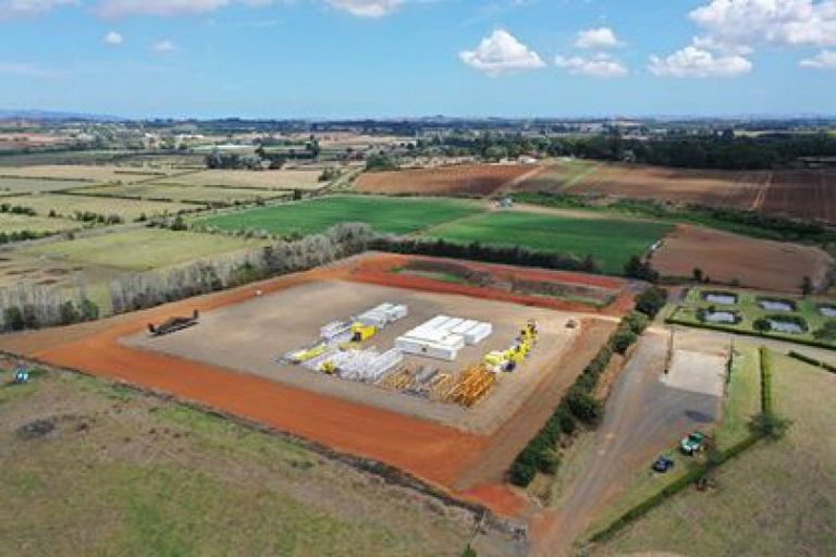 Photo of property in 196 Heights Road, Pukekohe, 2676