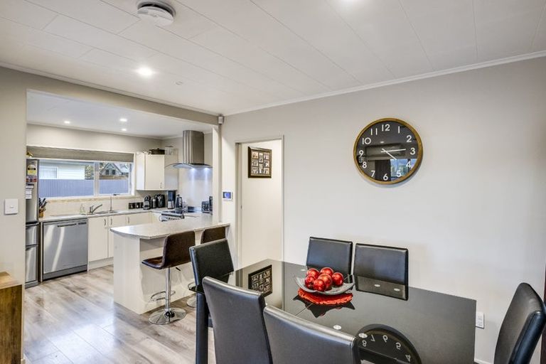 Photo of property in 36 Coventry Avenue, Tamatea, Napier, 4112