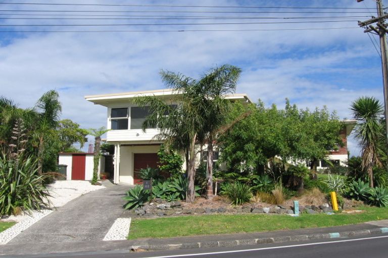 Photo of property in 1/110 Sylvan Avenue, Northcote, Auckland, 0627