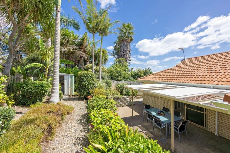 Photo of property in 4 Spinnaker Point, Manly, Whangaparaoa, 0930