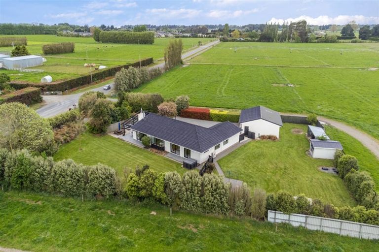 Photo of property in 211 Waikuku Beach Road, Waikuku, Rangiora, 7473