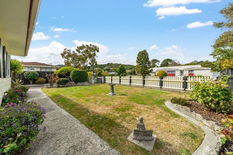 Photo of property in 33 Shanly Street, Brown Owl, Upper Hutt, 5018