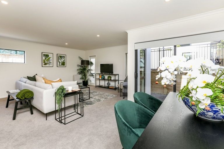 Photo of property in 92a Lemon Street, New Plymouth, 4312