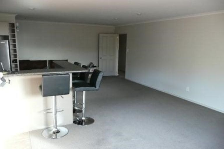 Photo of property in 181 Keri Vista Rise, Papakura, 2110