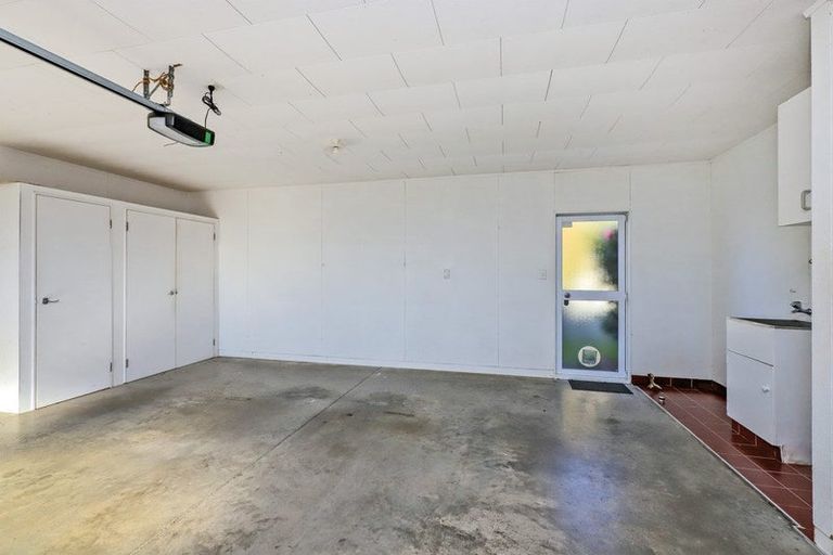 Photo of property in 1229 Louie Street, Parkvale, Hastings, 4122