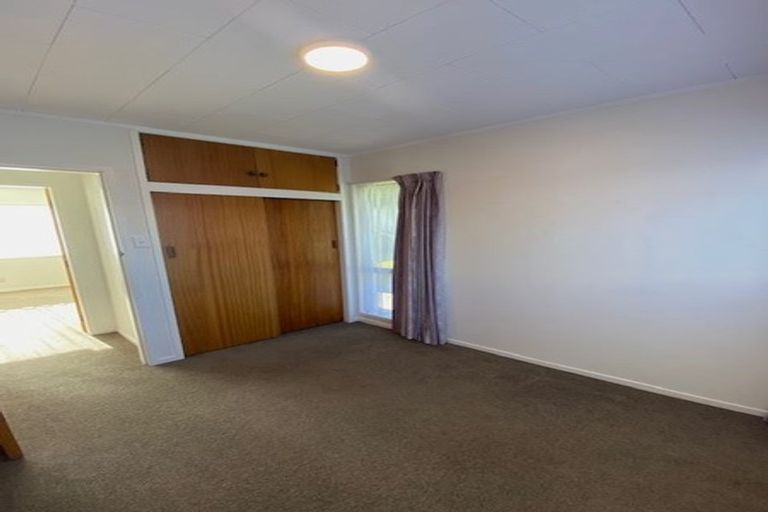 Photo of property in 2/13 Walter Street, Hauraki, Auckland, 0622