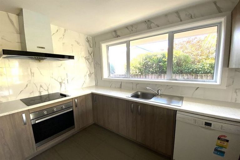 Photo of property in 22 Carruthers Street, Ilam, Christchurch, 8041