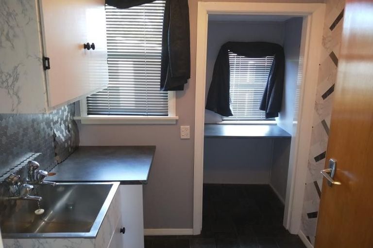 Photo of property in 19 Pembroke Street, Highbury, Palmerston North, 4412