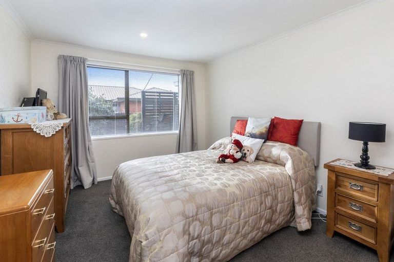 Photo of property in 1/137 Grahams Road, Burnside, Christchurch, 8053