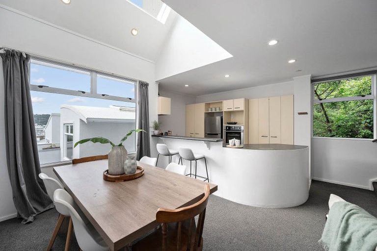Photo of property in Fernhill Flats, 5/324 The Terrace, Te Aro, Wellington, 6011