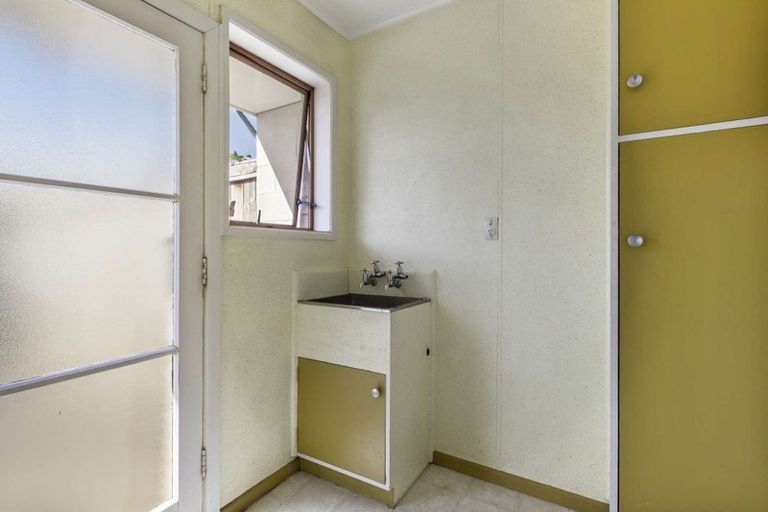 Photo of property in 2/28 Oakland Avenue, Papatoetoe, Auckland, 2025