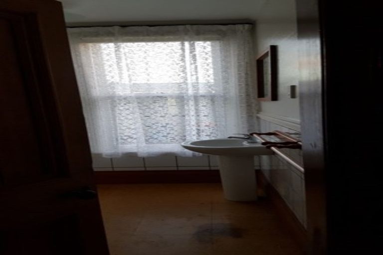 Photo of property in 76 South Road, Manaia, 4612