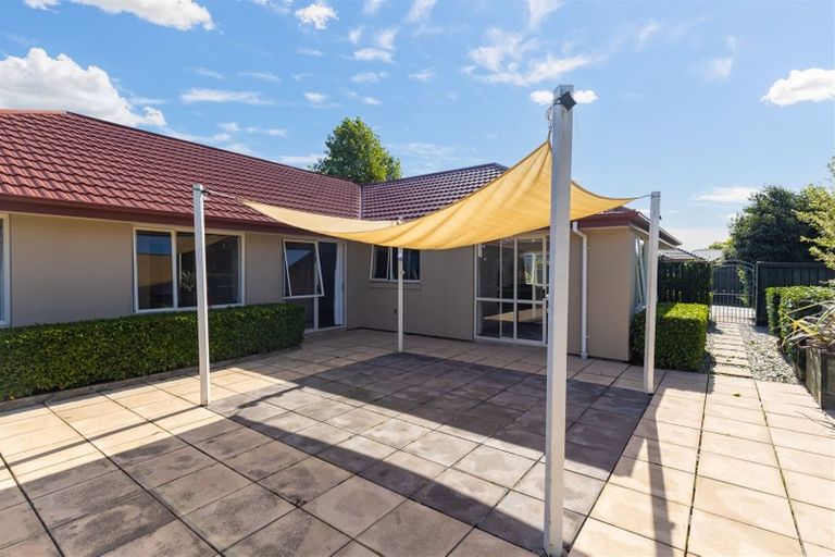 Photo of property in 6 Anglem Way, Northwood, Christchurch, 8051