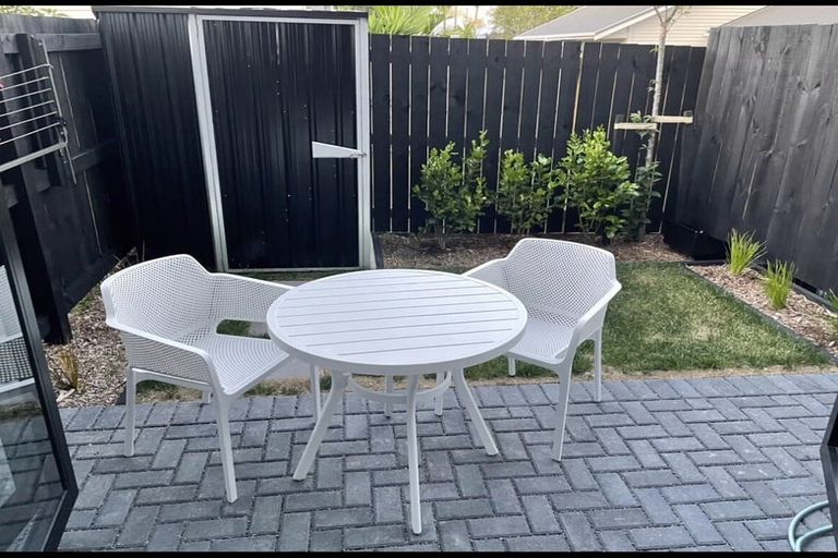 Photo of property in 5/793 Te Atatu Road, Te Atatu Peninsula, Auckland, 0610