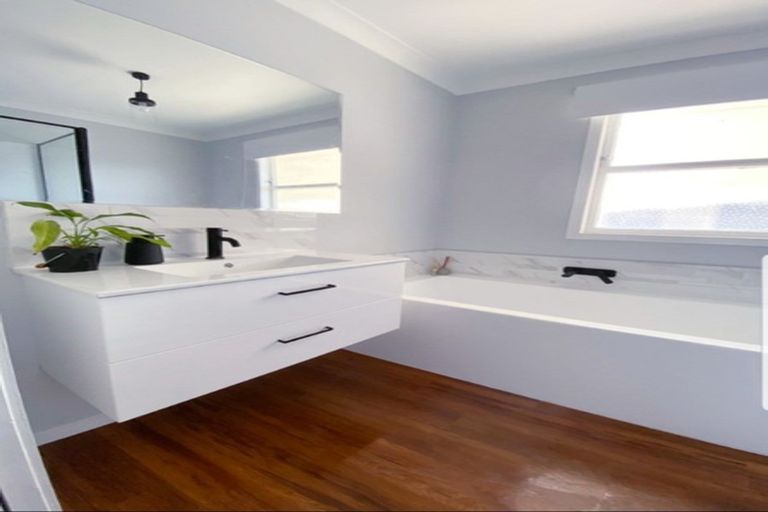 Photo of property in 702a Murdoch Road East, Akina, Hastings, 4122