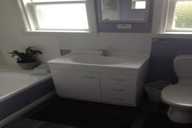 Photo of property in 13 Bateman Avenue, Bryndwr, Christchurch, 8053