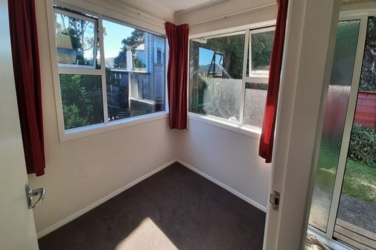 Photo of property in 39 Pembroke Road, Northland, Wellington, 6012