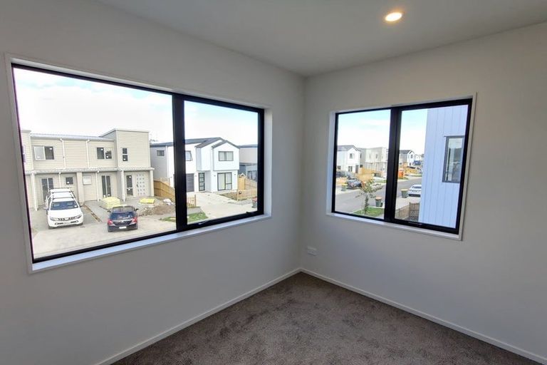 Photo of property in 27 Tumu Road, Papakura, 2110