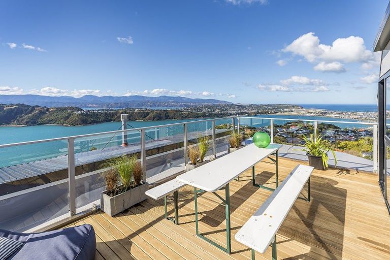 Photo of property in 3/25 Thane Road, Roseneath, Wellington, 6011