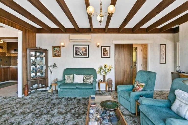 Photo of property in 90 Wakeman Road, Acacia Bay, Taupo, 3330