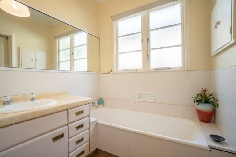 Photo of property in 285 Park Road, Hokowhitu, Palmerston North, 4410