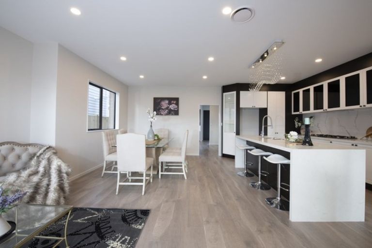 Photo of property in 5 Matiki Road, Flat Bush, Auckland, 2019