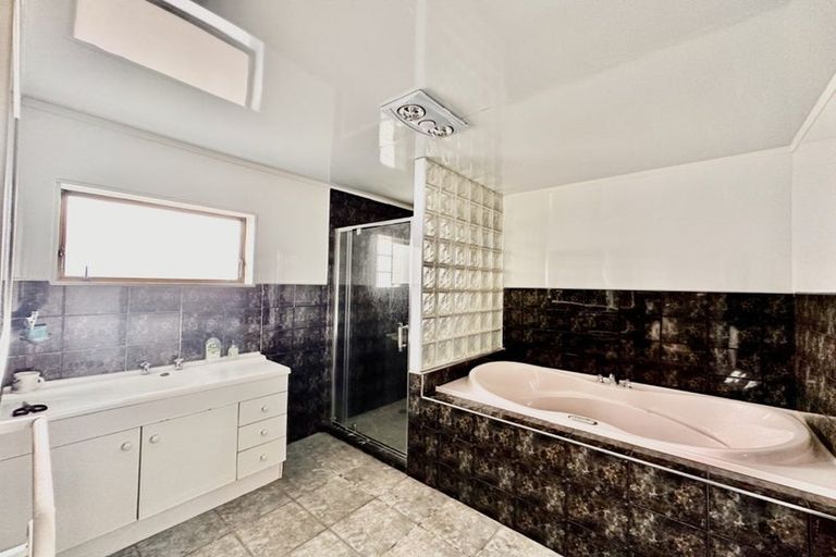 Photo of property in 73 Stonex Road, Papatoetoe, Auckland, 2025