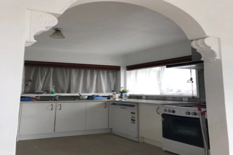 Photo of property in 1/10 Ballater Place, Highland Park, Auckland, 2010