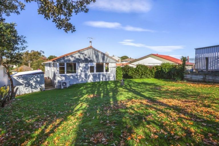 Photo of property in 11 Desert Gold Street, Ascot Park, Porirua, 5024