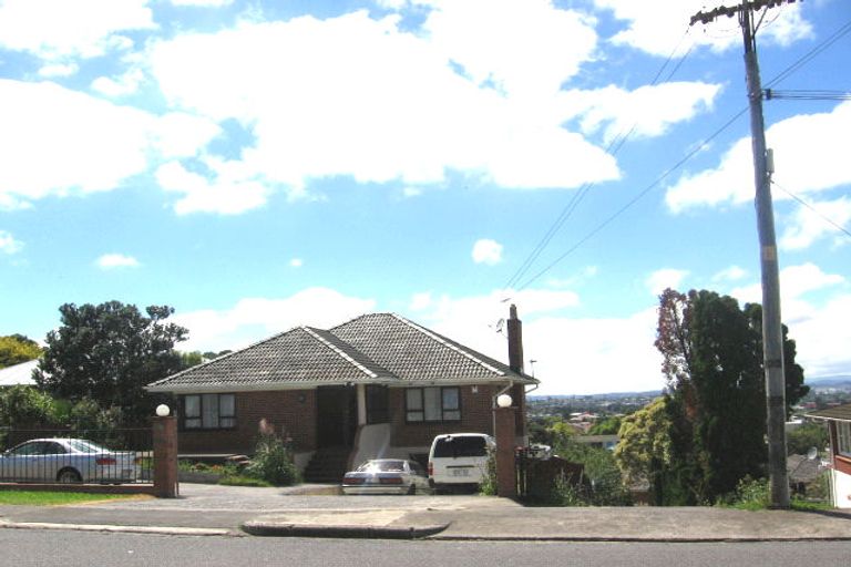 Photo of property in 10 Ruawai Road, Mount Wellington, Auckland, 1060
