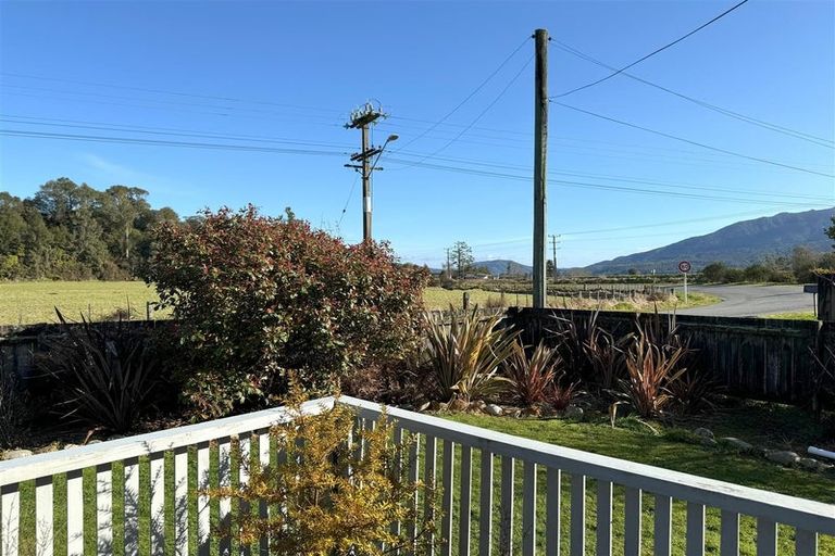 Photo of property in 21 Red Jacks Road, Ngahere, Dobson, 7872